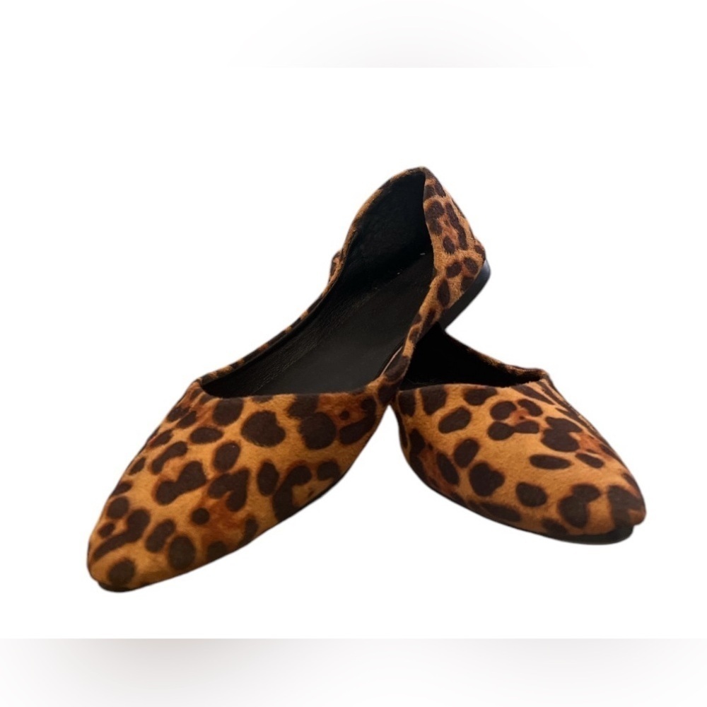 Leopard Print Women's Flats - Picture 2 of 7
